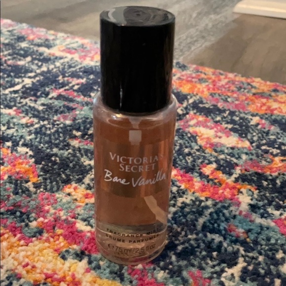 Victoria’s Secret bare vanilla mist & lotion set - Picture 3 of 4